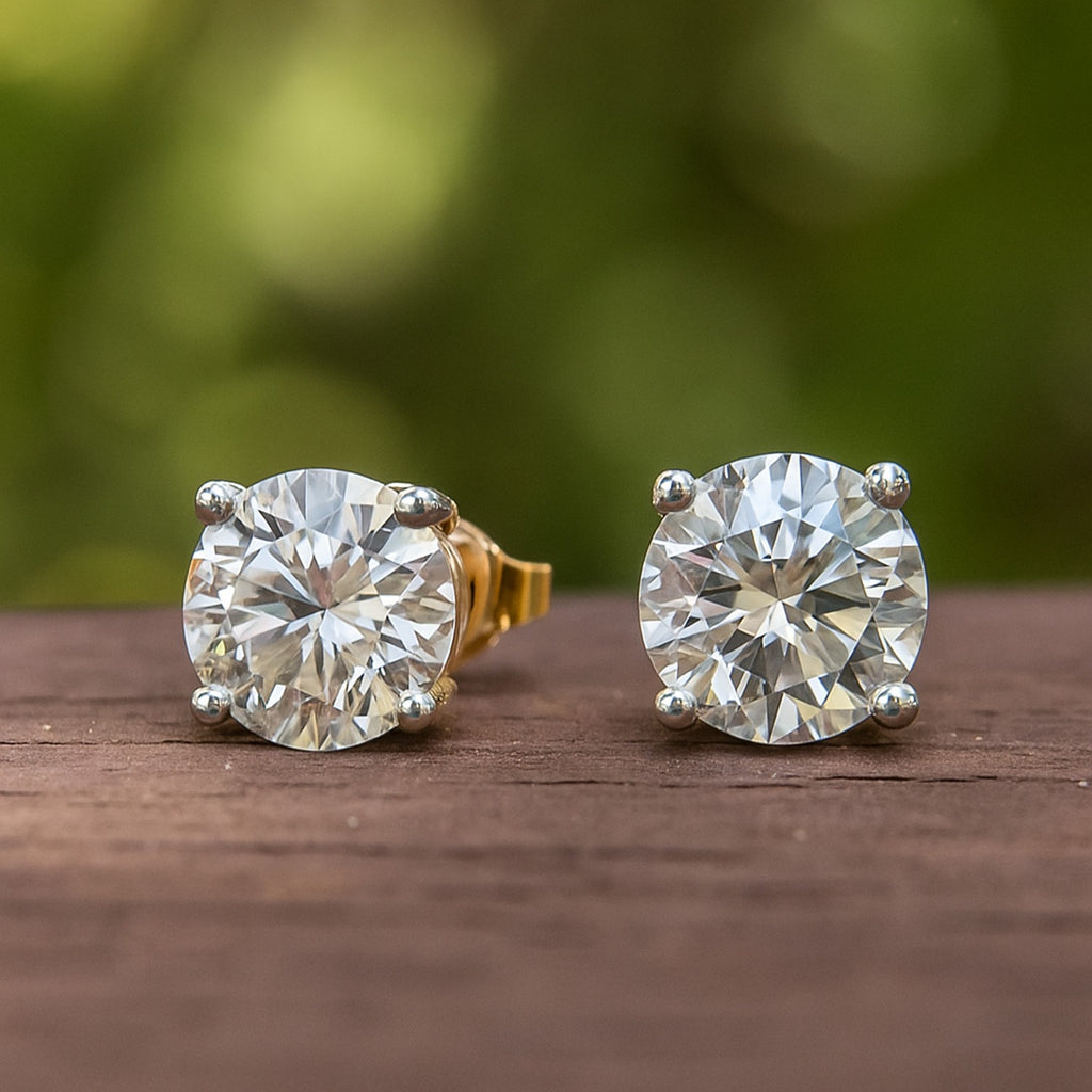 Sparkles 10. 6 Carat Solitaire Stud Earring