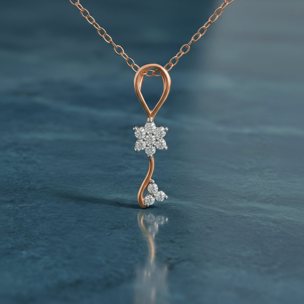 0.1 Ct Floral Diamond Pendant Necklace in 14Kt