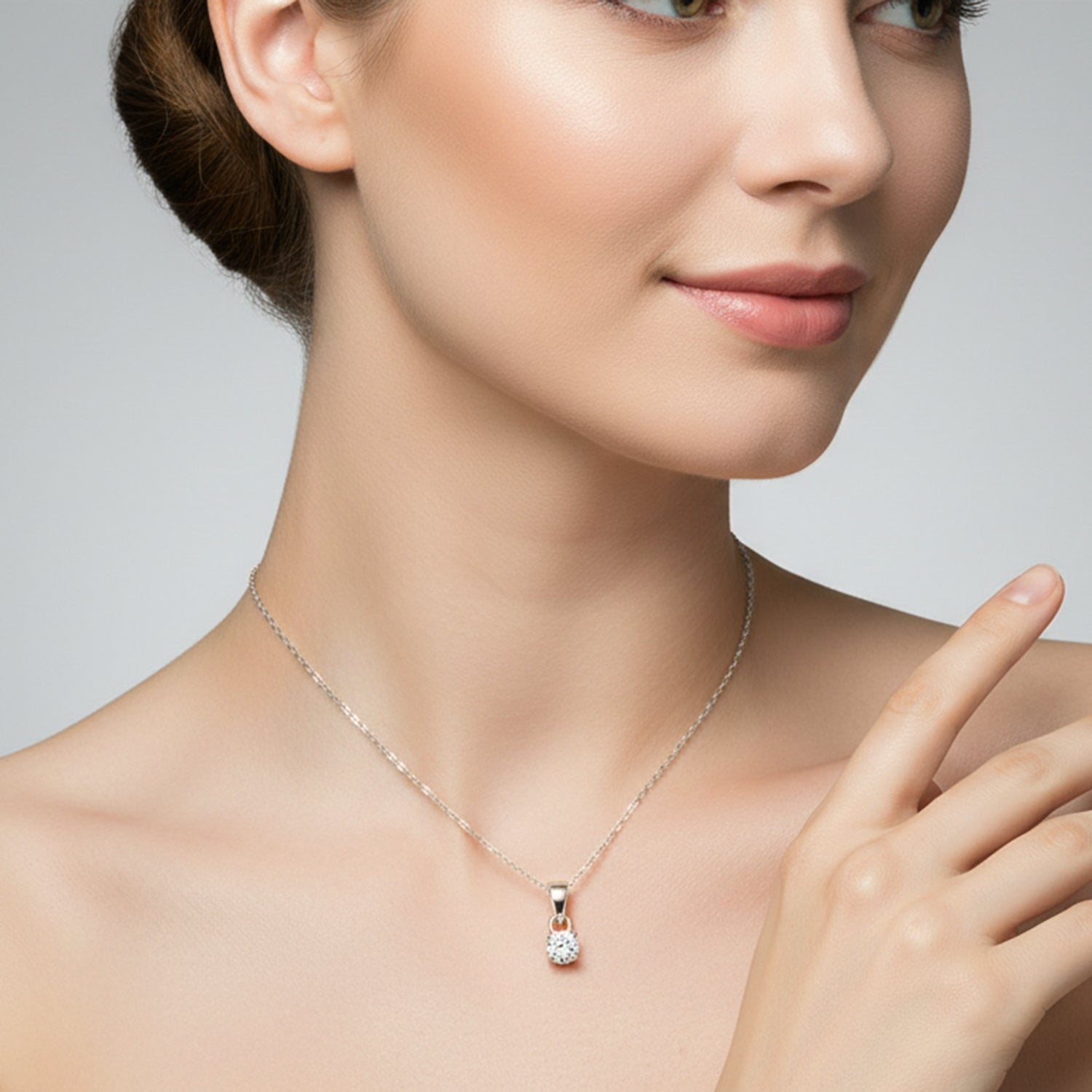0.1 Ct Classic Solitaire Diamond Pendant Necklace in 14Kt