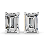 Sparkles Emerald Stud Diamond Earring