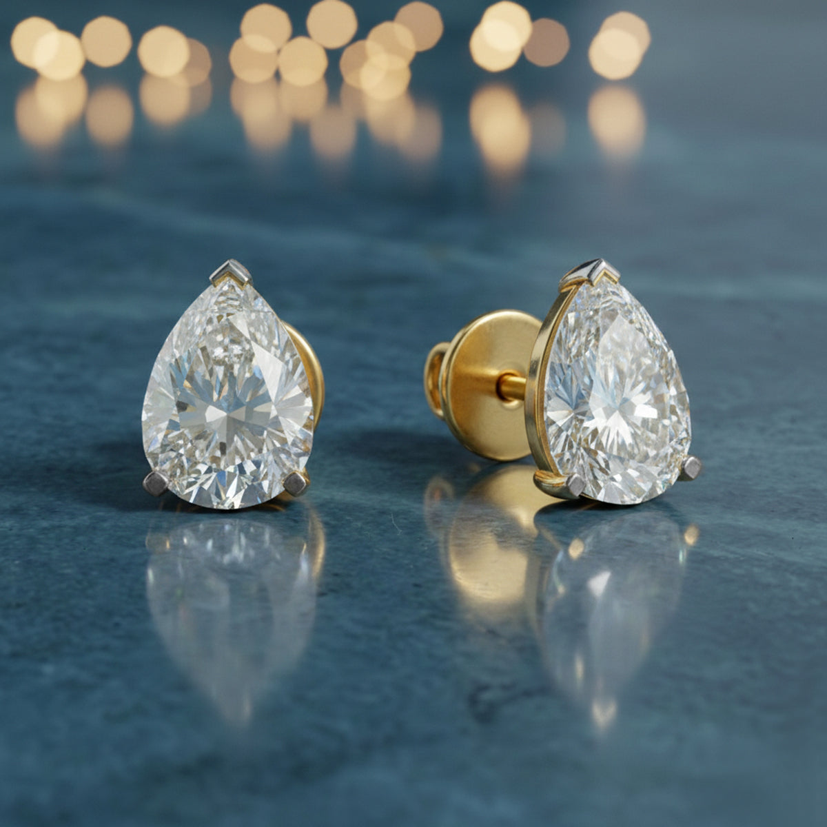 Sparkles Pear Stud Diamond Earring